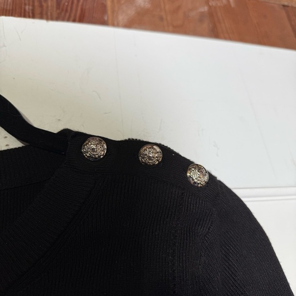 White House Black Market Crewneck Sweater Button Shoulder Black Size Large - Picture 7 of 10
